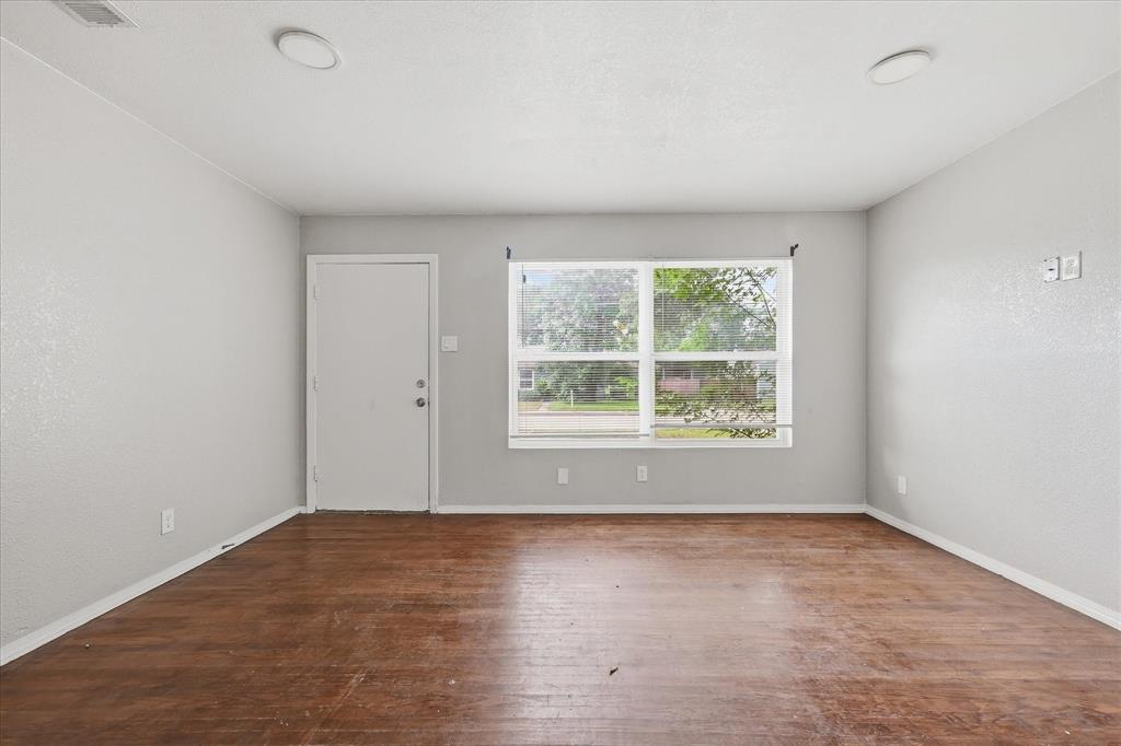 1303 Stone Drive Property Photo 10