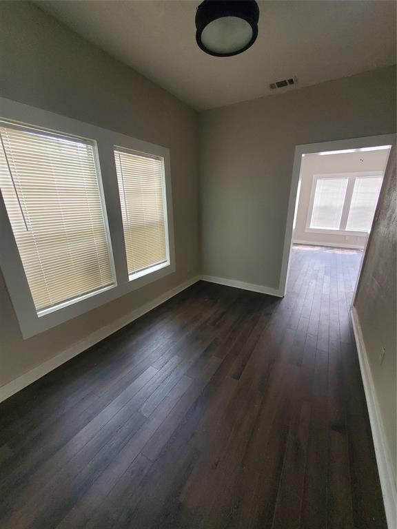 401 N Moore Street Property Photo 6