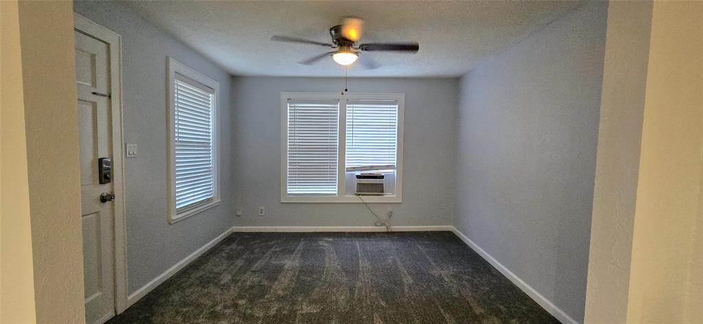 2861 W Devitt Street Property Photo 5