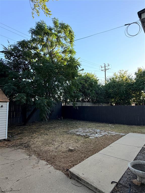 4521 Calmont Avenue Property Photo 23