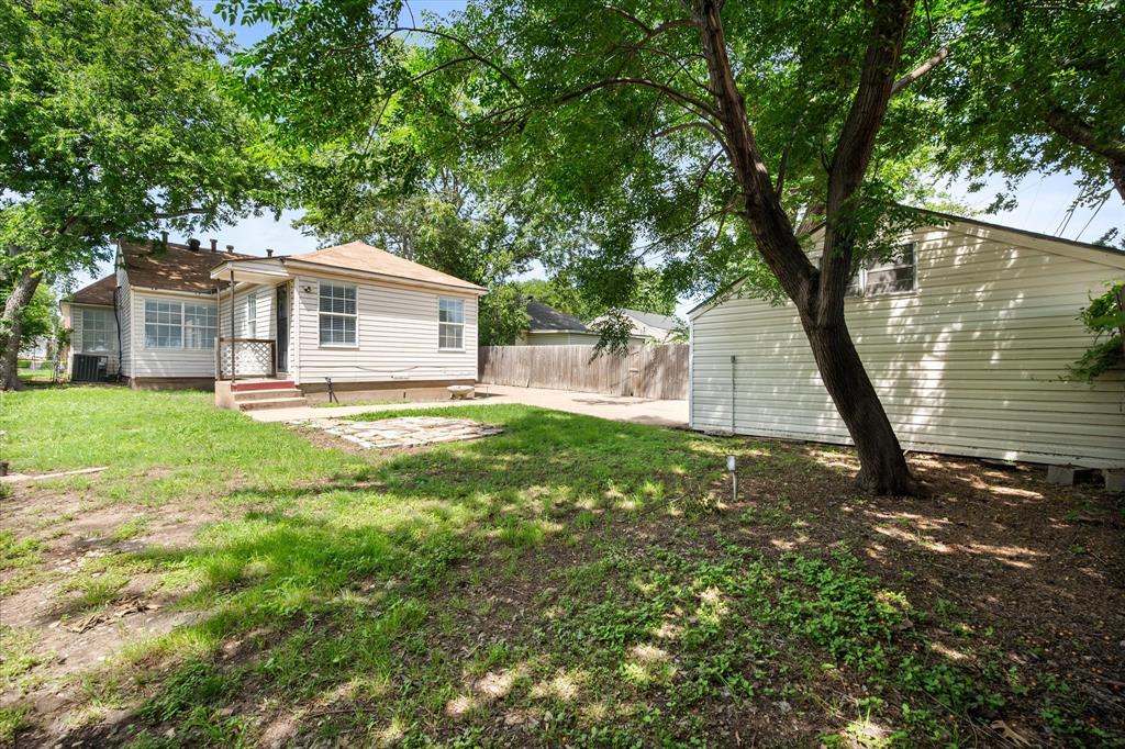 4521 Calmont Avenue Property Photo 26