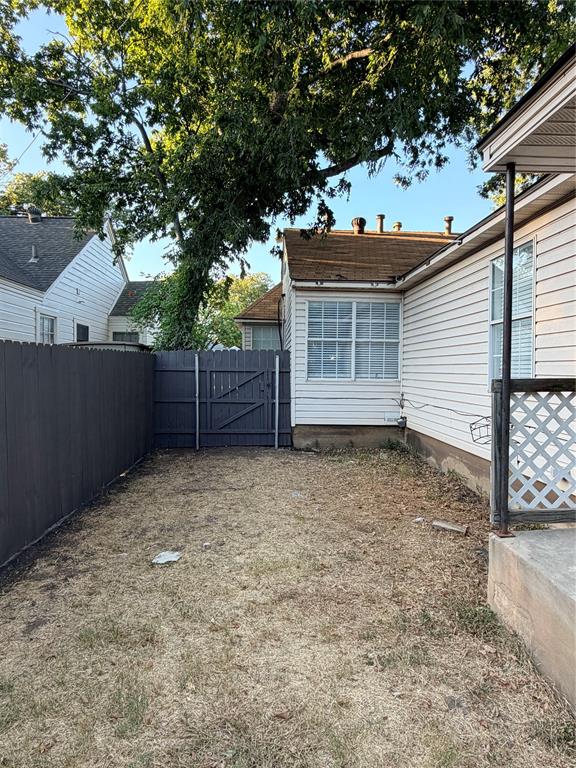 4521 Calmont Avenue Property Photo 31