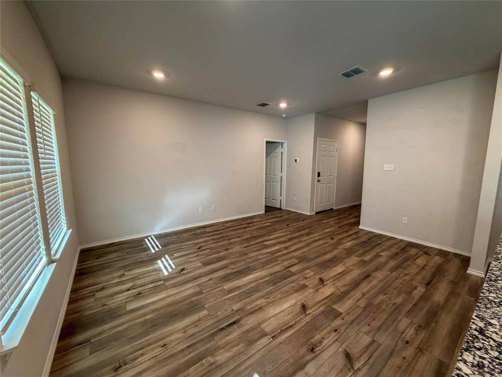 1036 Chambray Drive Property Photo 4