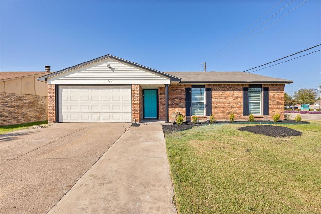100 W Way Drive Property Photo 4