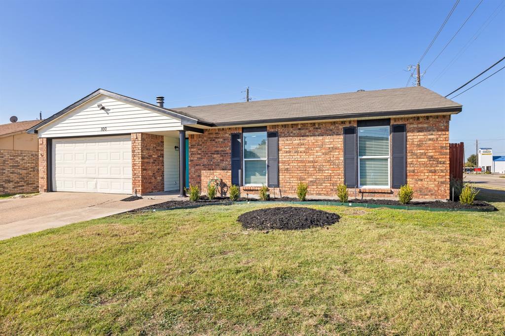 100 W Way Drive Property Photo 6