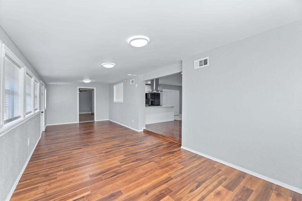 100 W Way Drive Property Photo 9