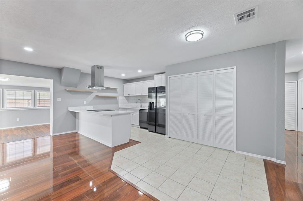 100 W Way Drive Property Photo 12
