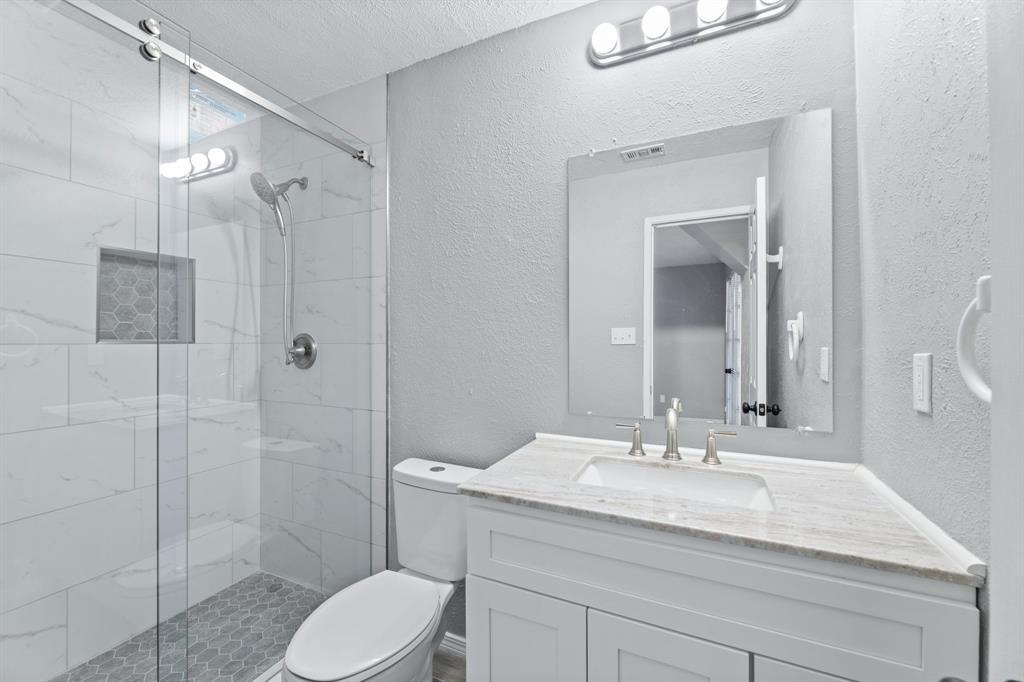 100 W Way Drive Property Photo 17