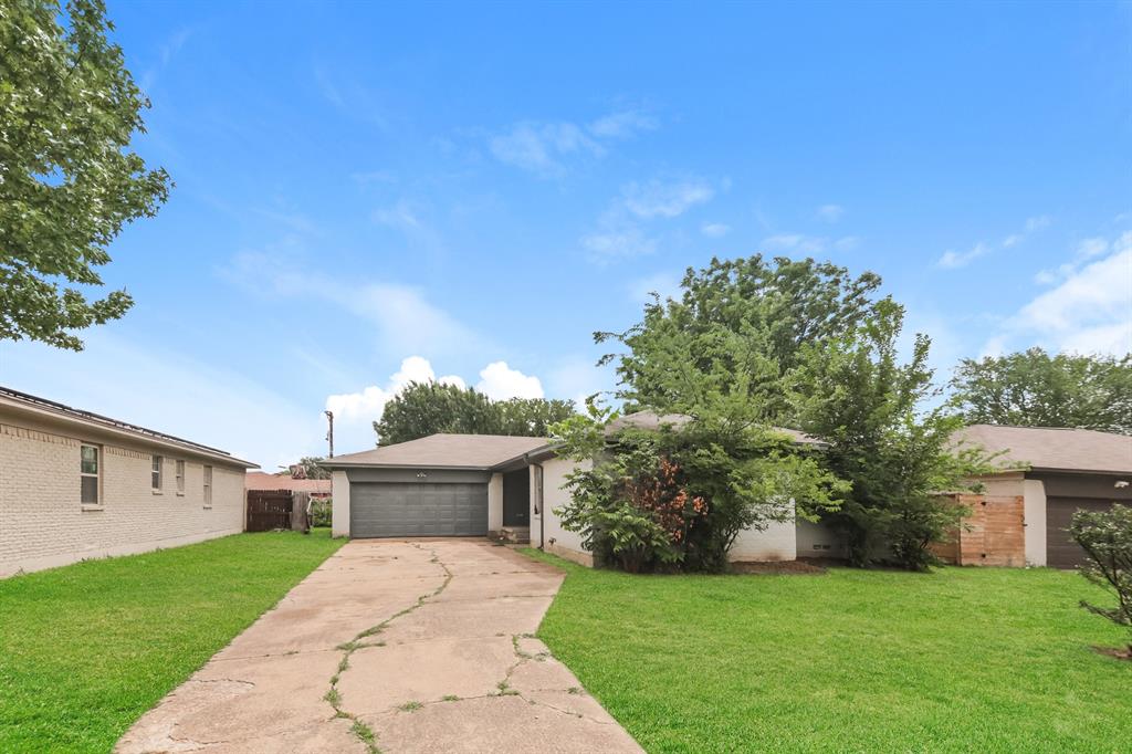1718 Joan Drive Property Photo 1