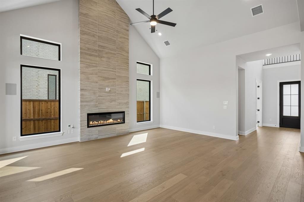 9357 Winter Bloom Street Property Photo 7