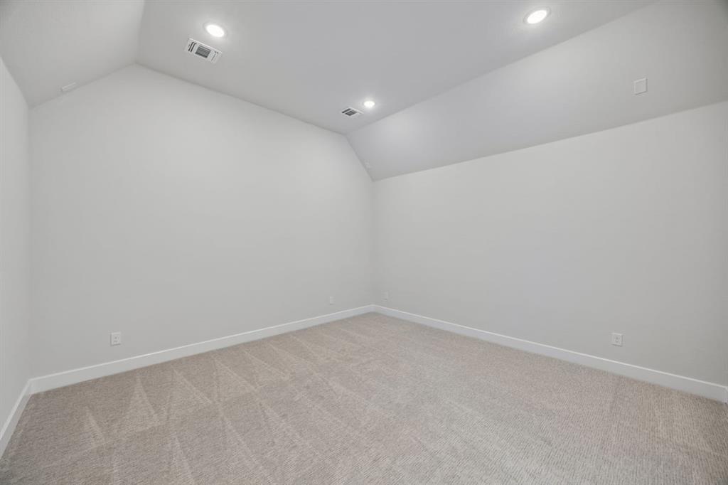 9357 Winter Bloom Street Property Photo 29
