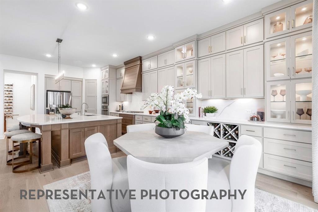 2404 Wandering Creek Way Property Photo 17