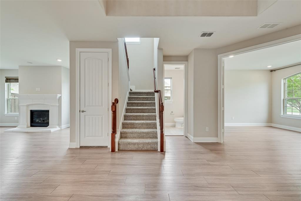 9829 Sharps Drive Property Photo 3