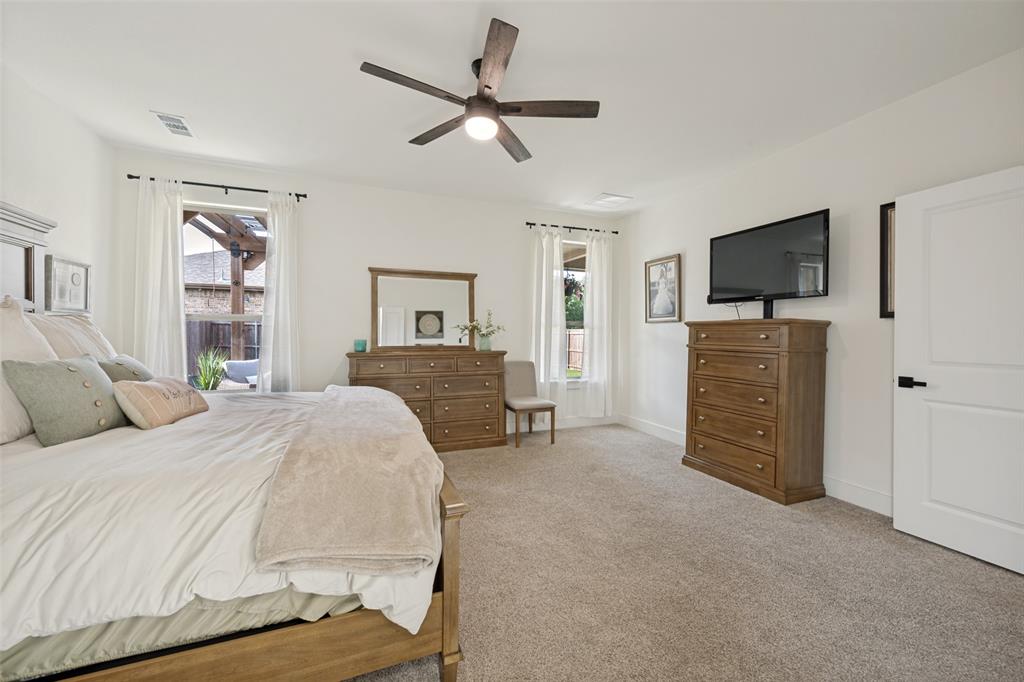 917 Cushing Drive Property Photo 17