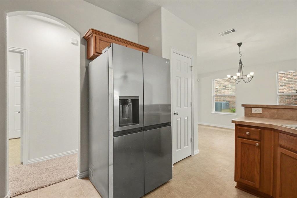 505 Creekside Drive Property Photo 11