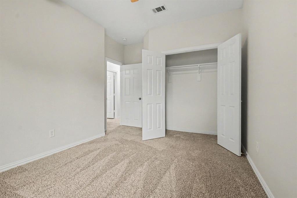 505 Creekside Drive Property Photo 16
