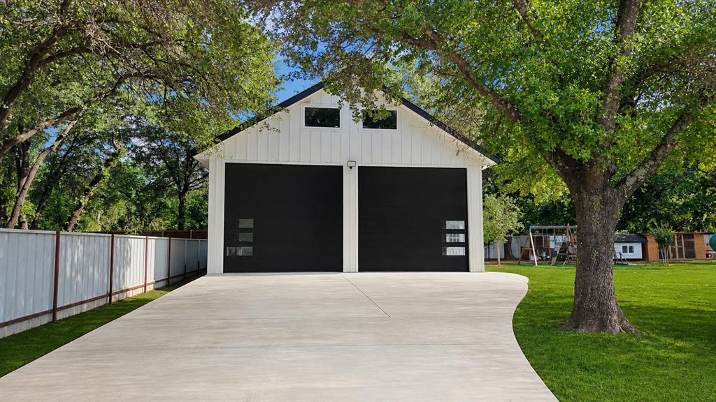 620 E 6th Street Property Photo 29