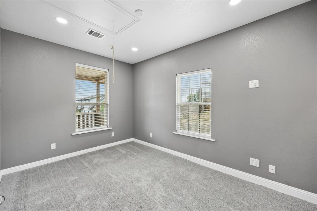 2505 Chester Avenue Property Photo 22