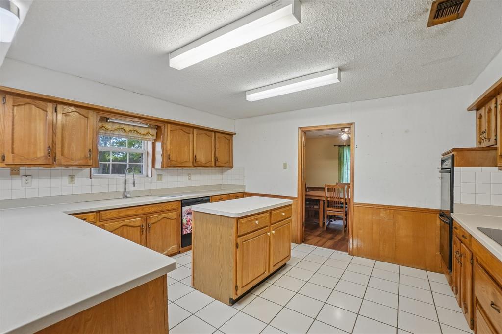 10180 County Road 437 Property Photo 8