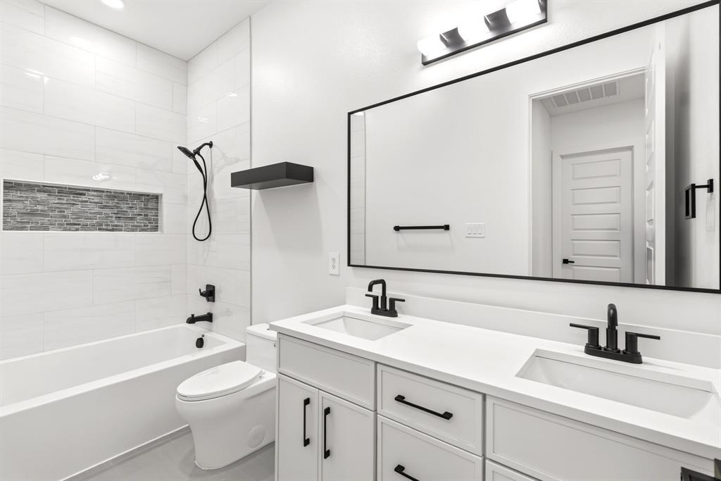 1006 Devonshire Drive Property Photo 22