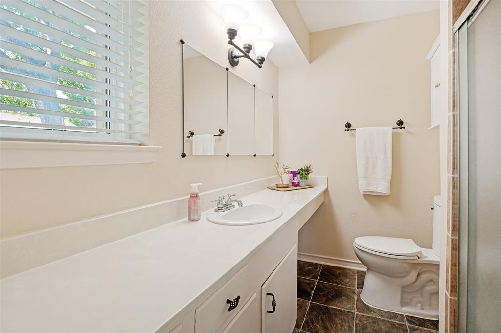 9020 Westbriar Drive Property Photo 22