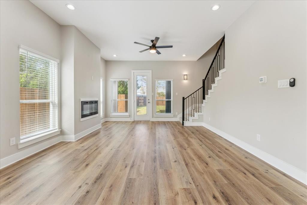 2811 Harston Street Property Photo 6