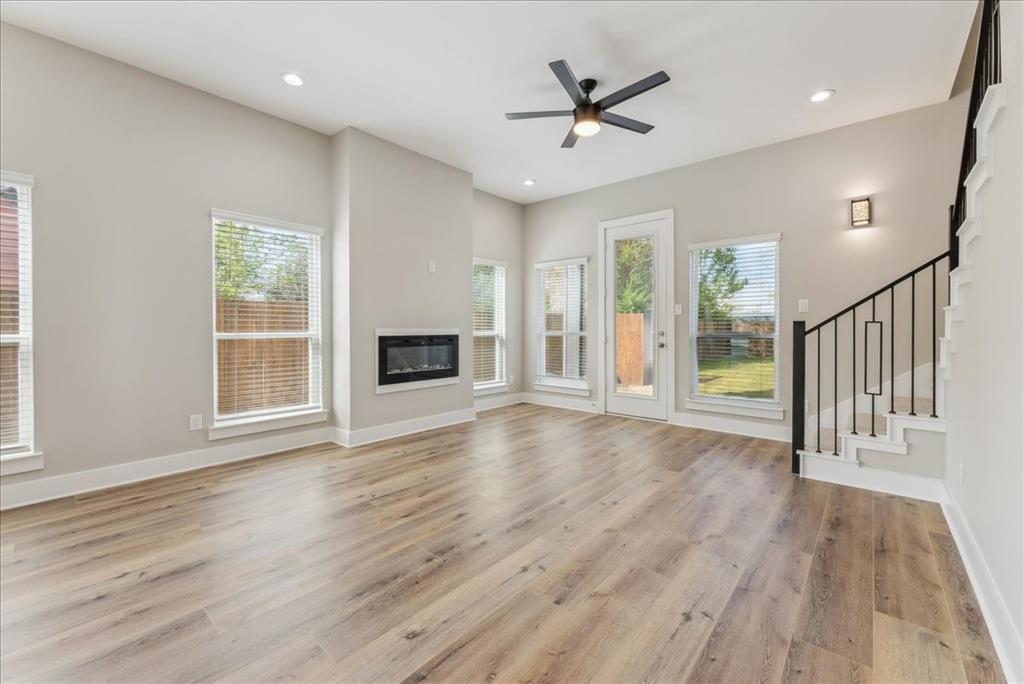 2811 Harston Street Property Photo 7