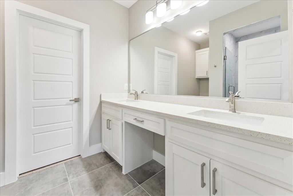 2811 Harston Street Property Photo 10