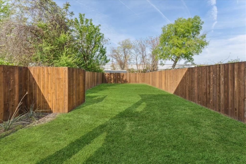 2811 Harston Street Property Photo 19