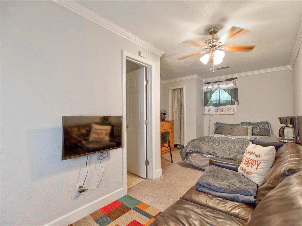 2801 W Biddison Street Property Photo 17