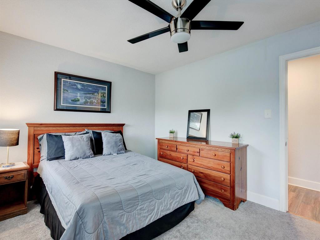 2801 W Biddison Street Property Photo 25