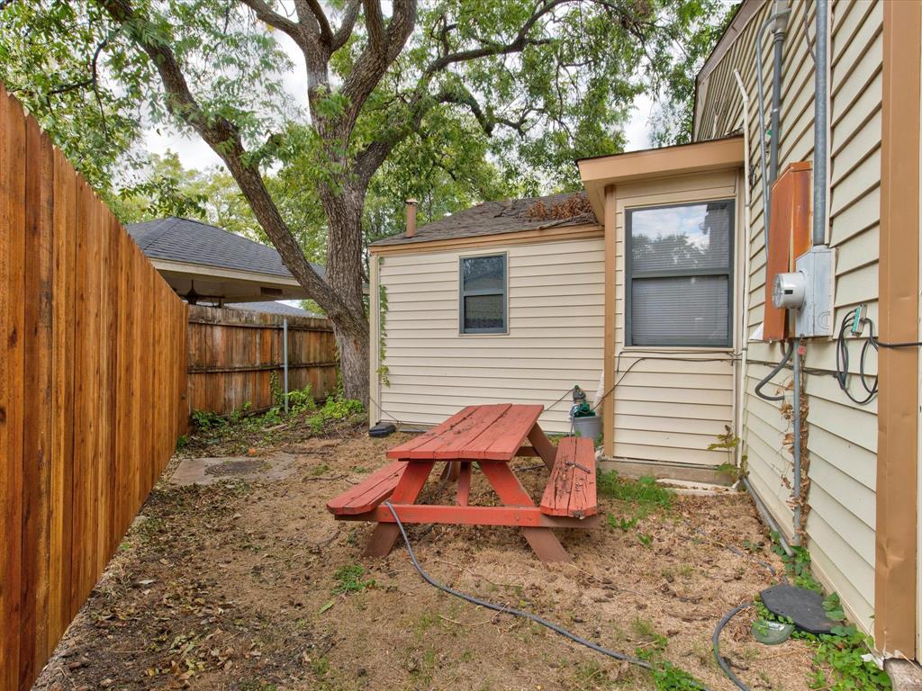 2801 W Biddison Street Property Photo 30