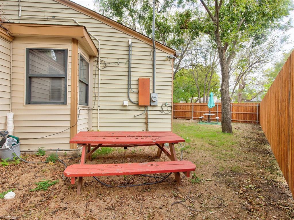 2801 W Biddison Street Property Photo 31