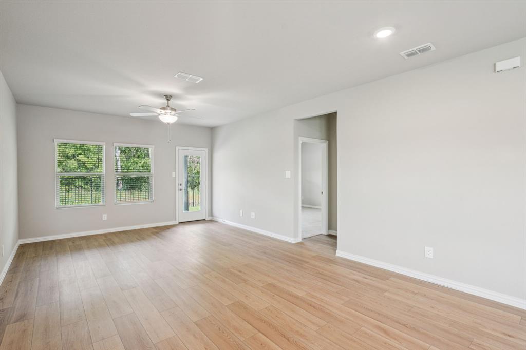 3522 Bridgeport Drive Property Photo 7