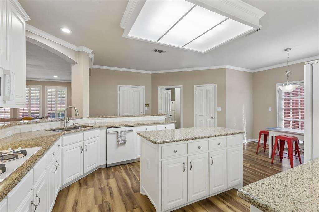 2120 Argyle Drive Property Photo 9
