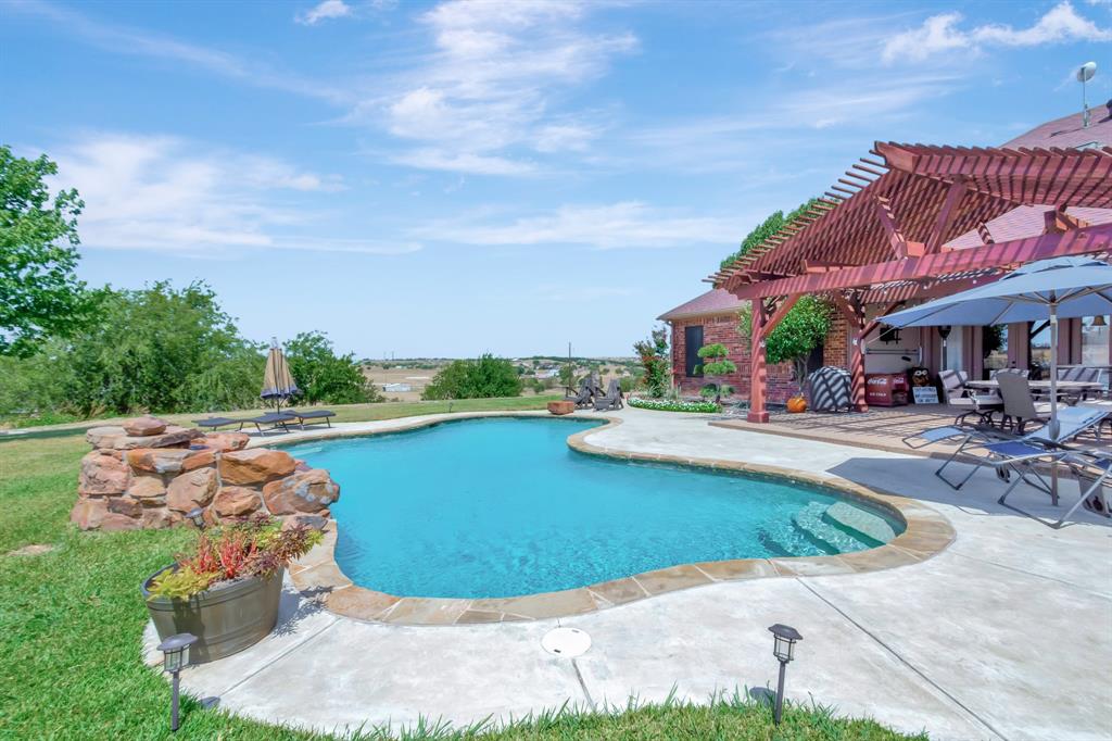 5520 White Settlement Road Property Photo 3