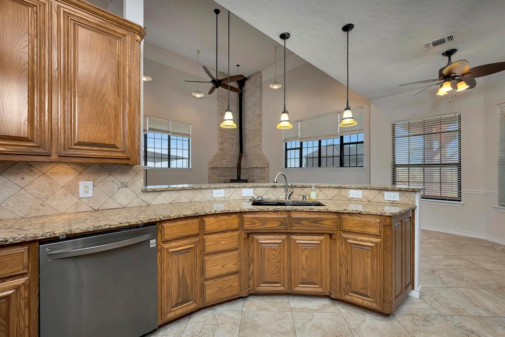 5520 White Settlement Road Property Photo 22