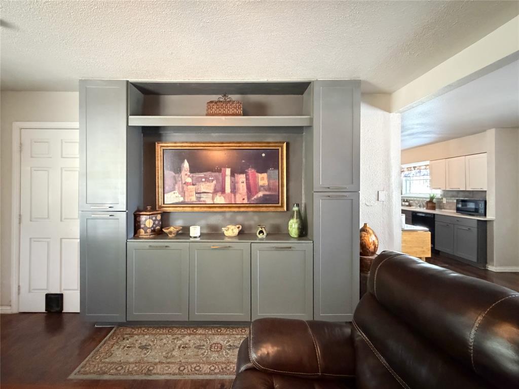 2243 Inca Drive Property Photo 5