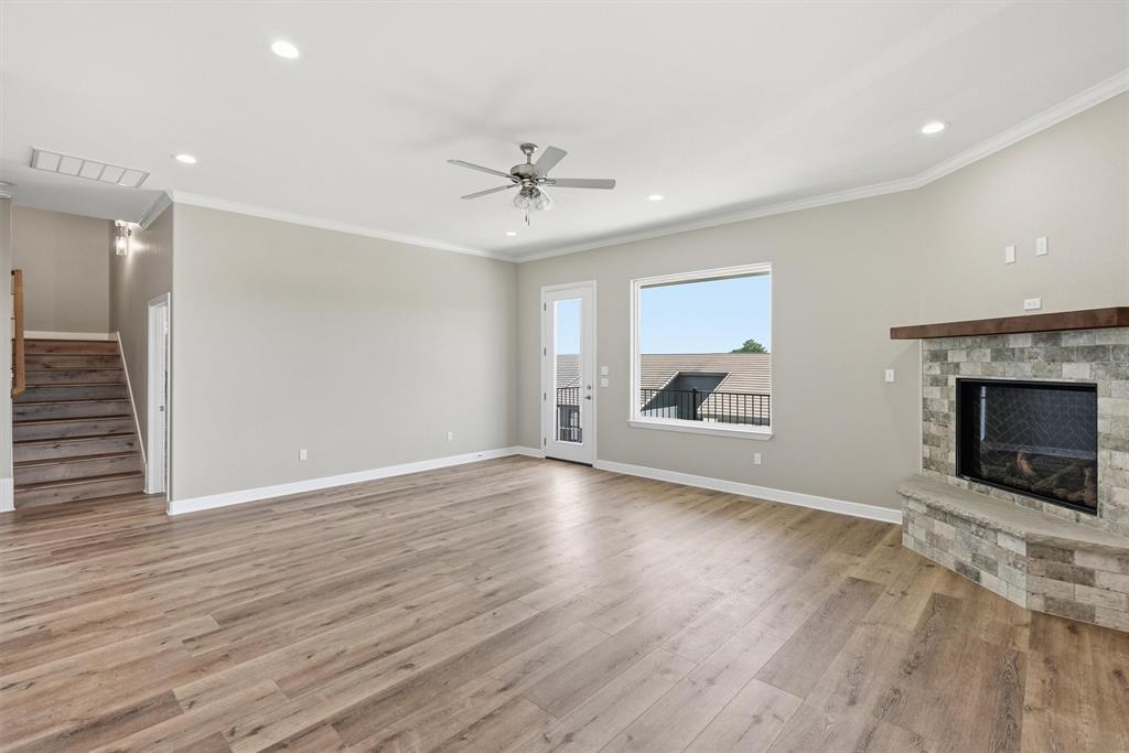 5126 Country Club Drive Property Photo 8