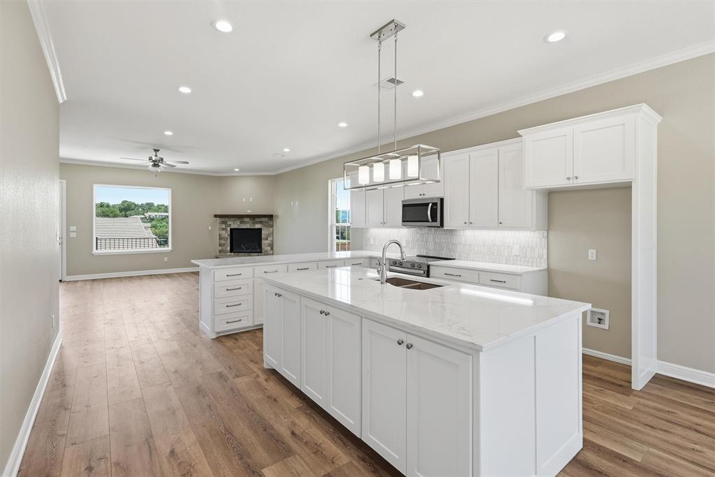 5126 Country Club Drive Property Photo 11