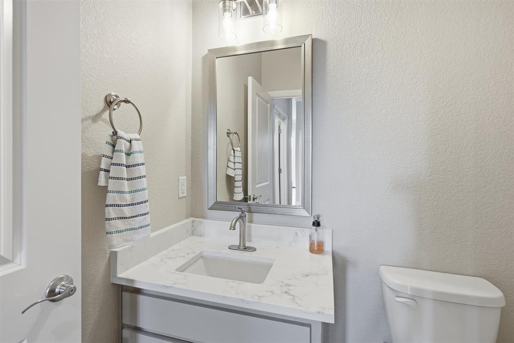 5126 Country Club Drive Property Photo 17