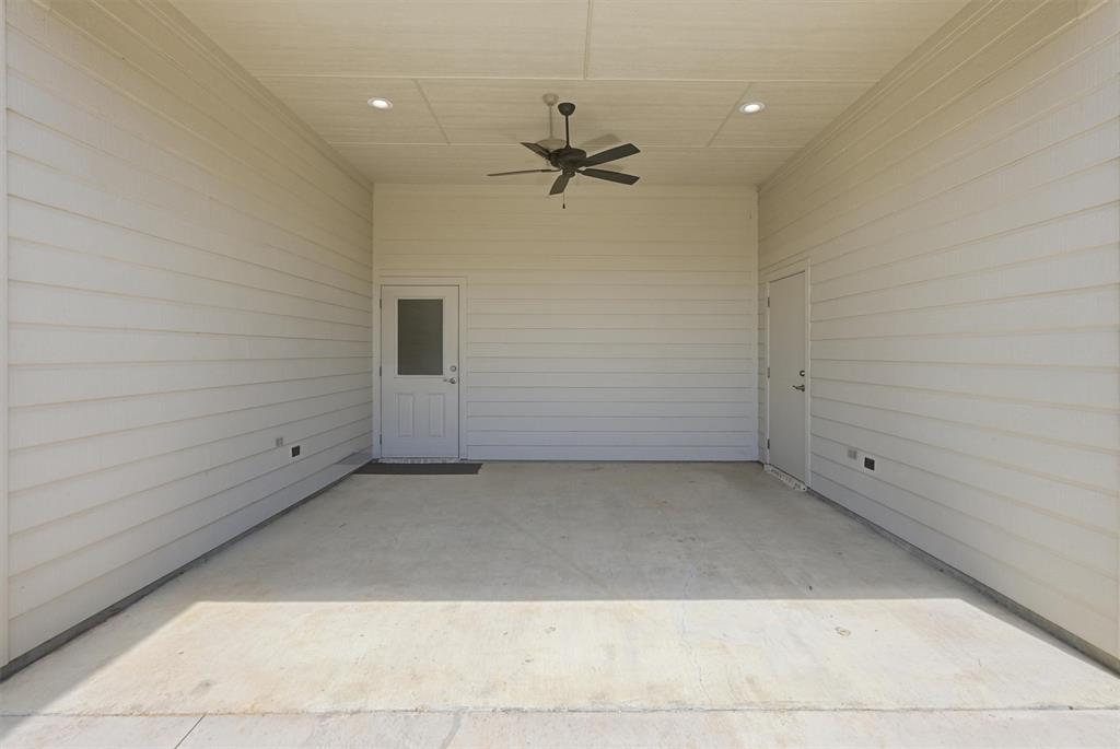 5126 Country Club Drive Property Photo 31