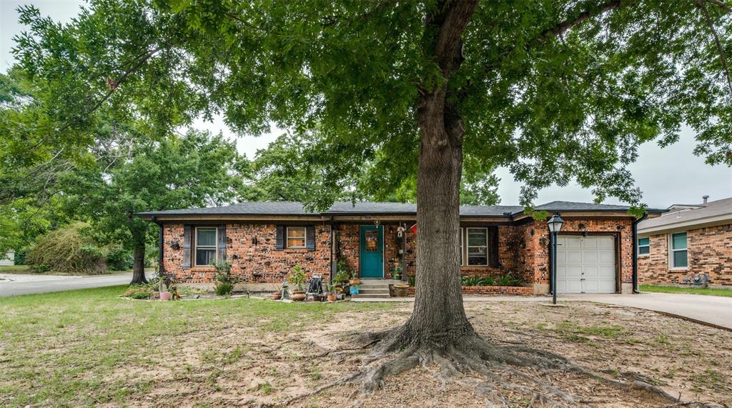 727 Norwood Drive Property Photo 1
