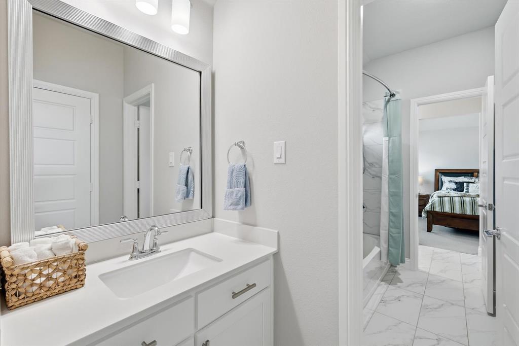 2472 Bainbridge Drive Property Photo 26