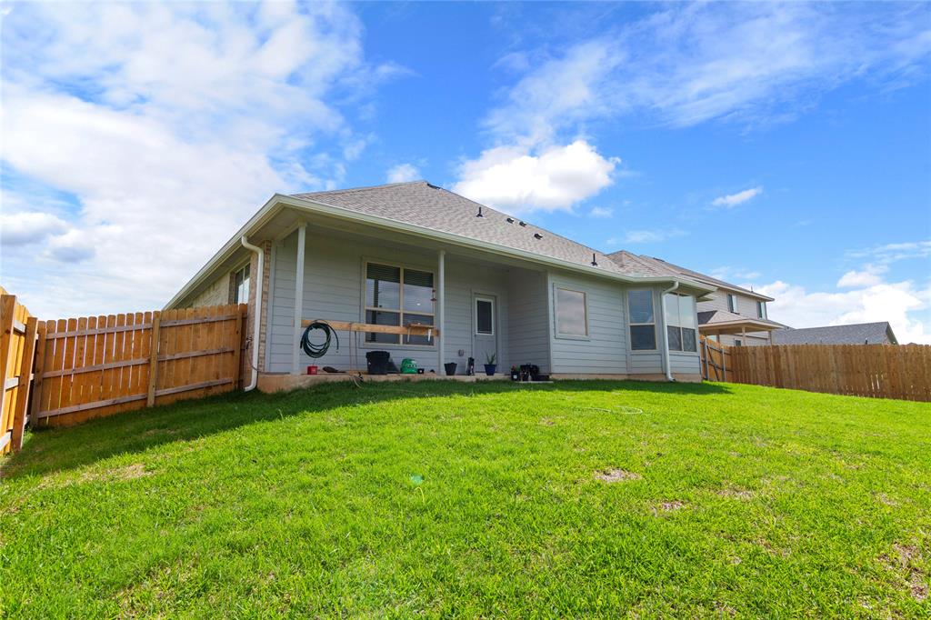 9805 Bridlewood Lane Property Photo 36