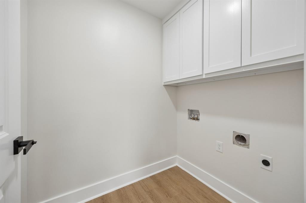 10517 Wyatt Street Property Photo 16