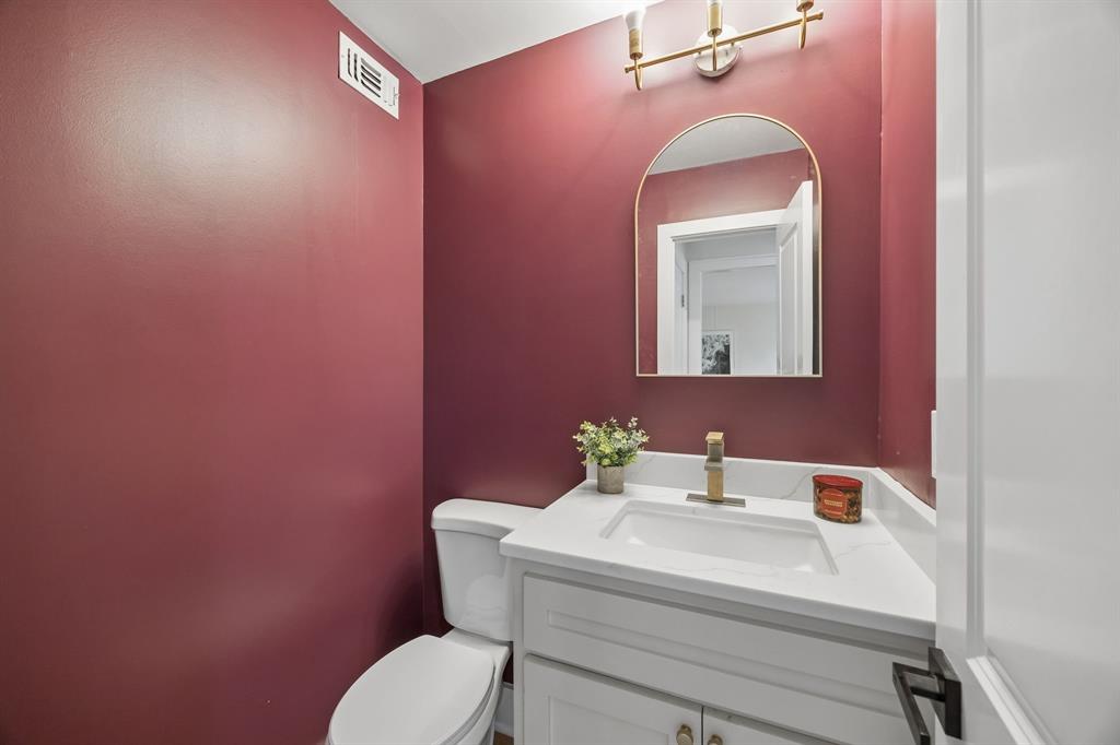 10517 Wyatt Street Property Photo 17