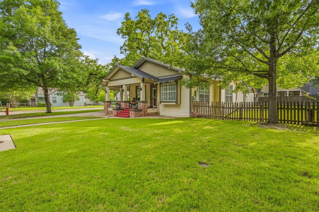910 S Waco Street Property Photo 4
