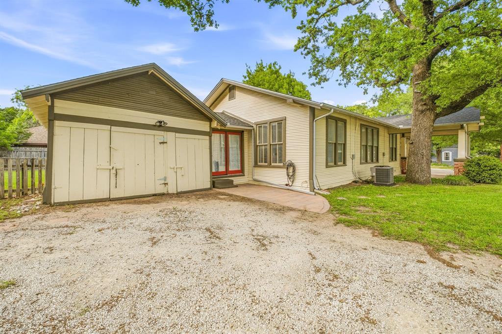910 S Waco Street Property Photo 27