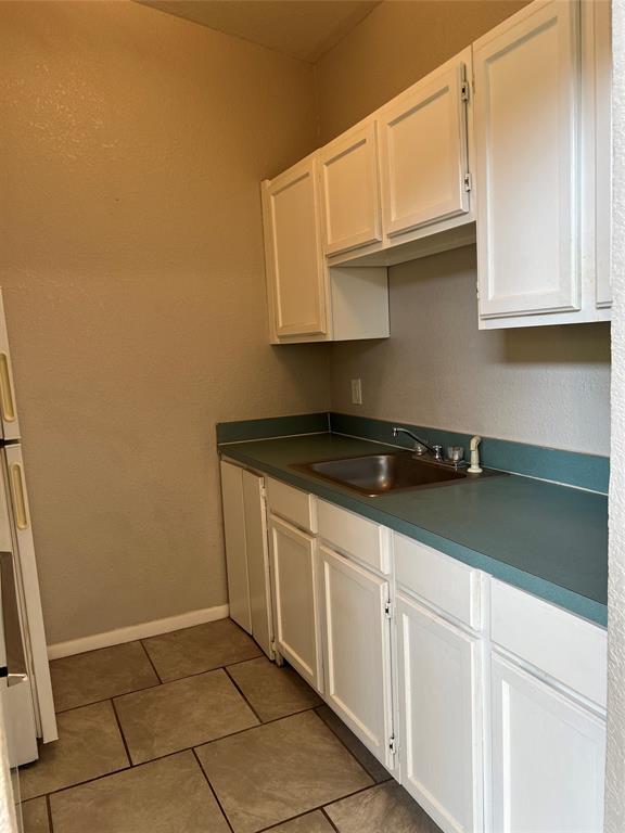 701 W Sycamore Street 304 Property Photo 12